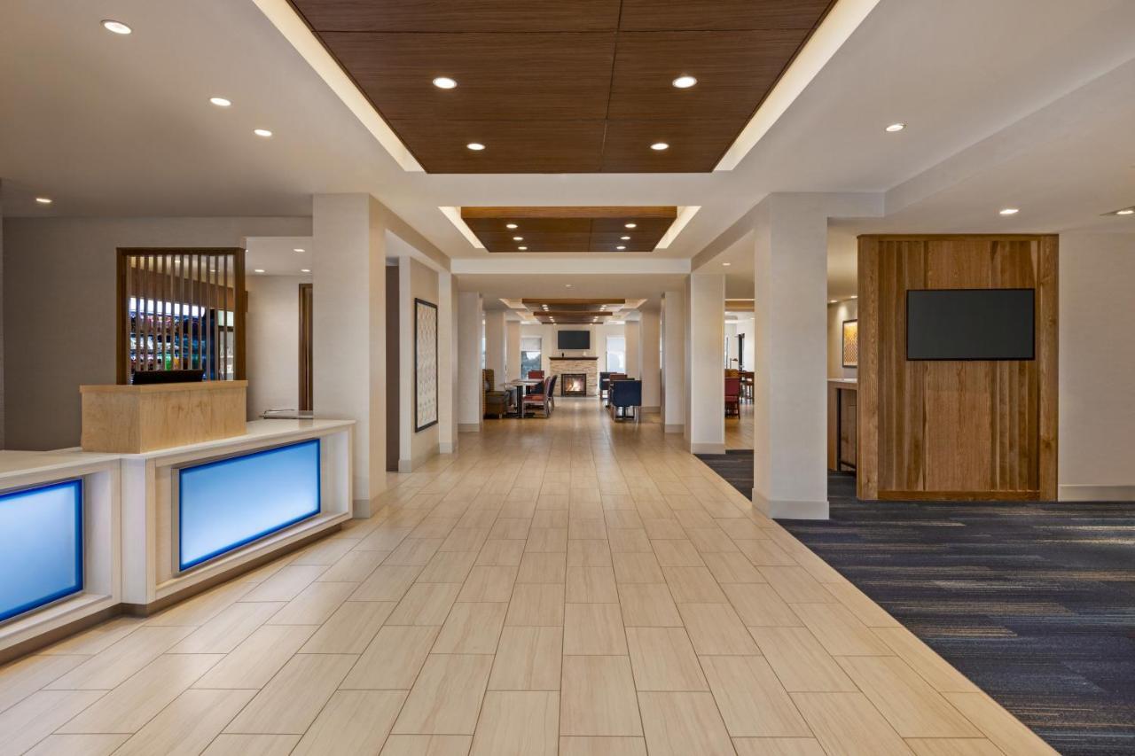 Hotel Express & Airport By Ihg Denver